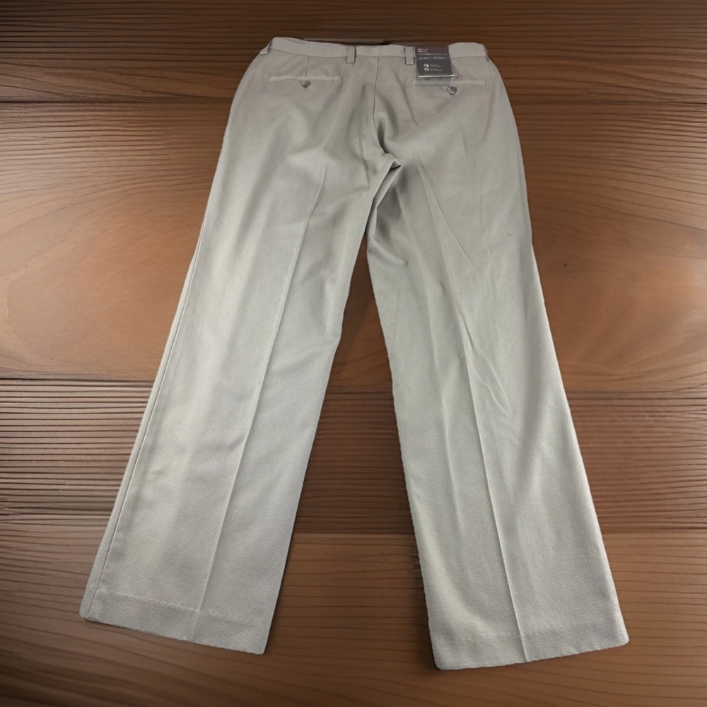 Denver Hayes Pants Mens 34x30 Beige Khakis Slacks Chinos Preppy Never Iron NEW